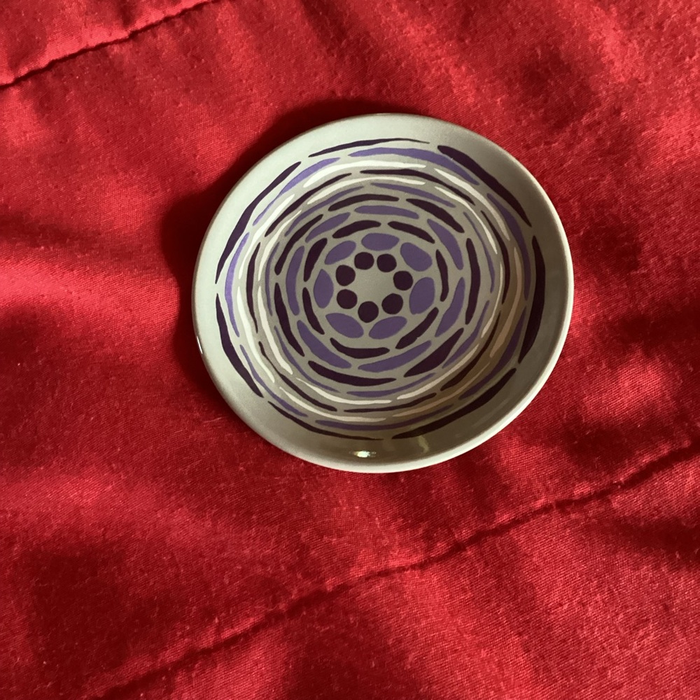 Thirty-One Keepsake Tray in Geo Pop